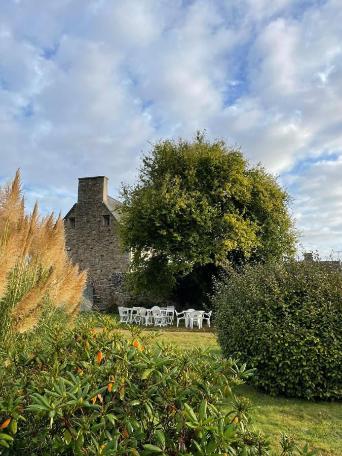 Hotel Les Voisins Beaucemaine Ploufragan Bagian luar foto