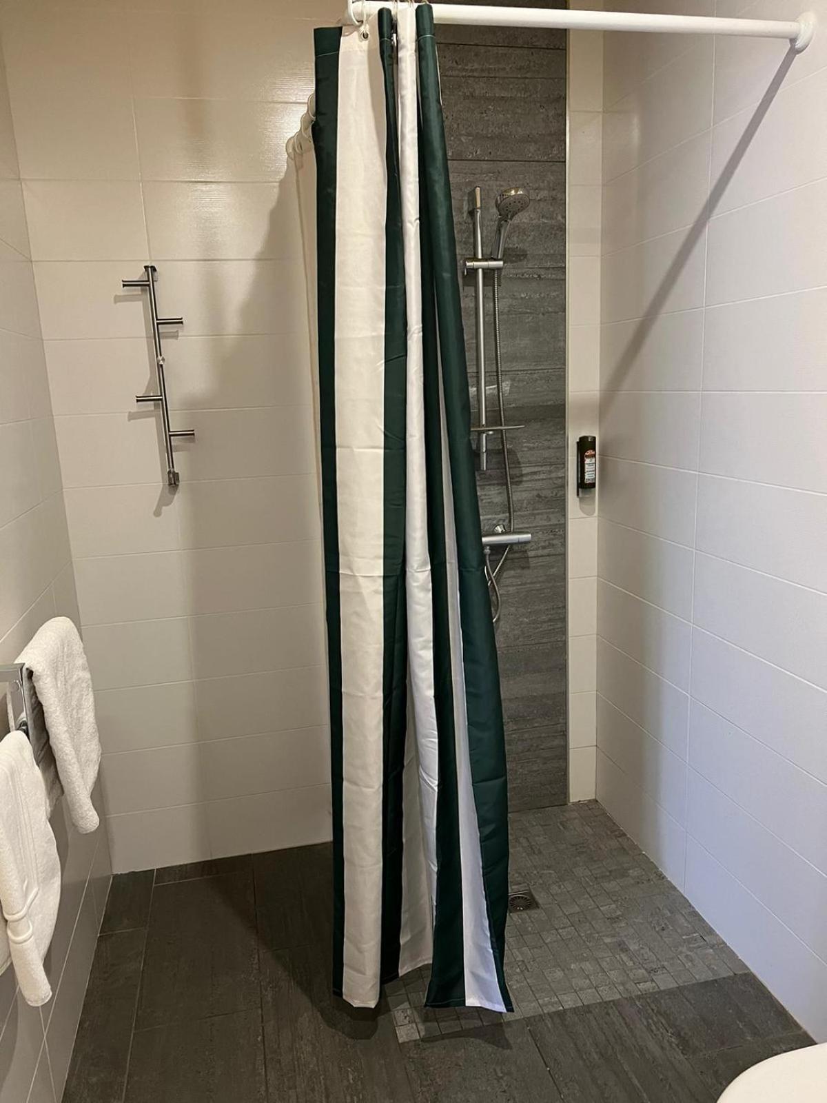 Hotel Les Voisins Beaucemaine Ploufragan Bagian luar foto