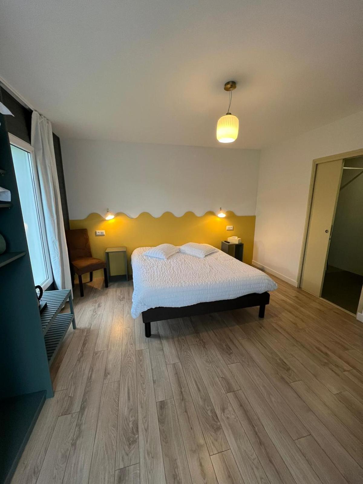 Hotel Les Voisins Beaucemaine Ploufragan Bagian luar foto
