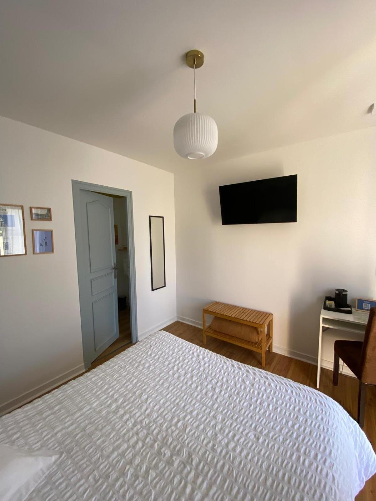 Hotel Les Voisins Beaucemaine Ploufragan Ruang foto