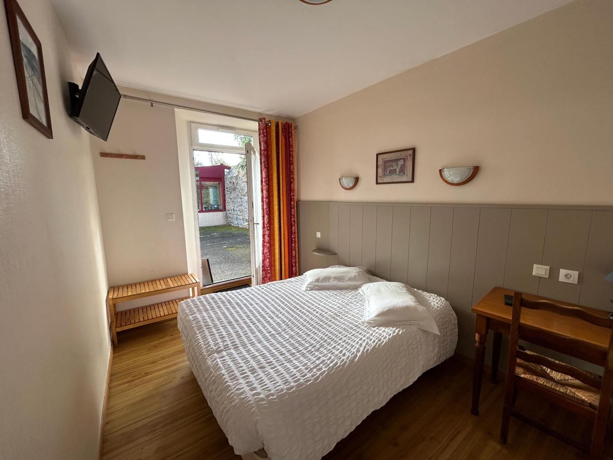 Hotel Les Voisins Beaucemaine Ploufragan Ruang foto